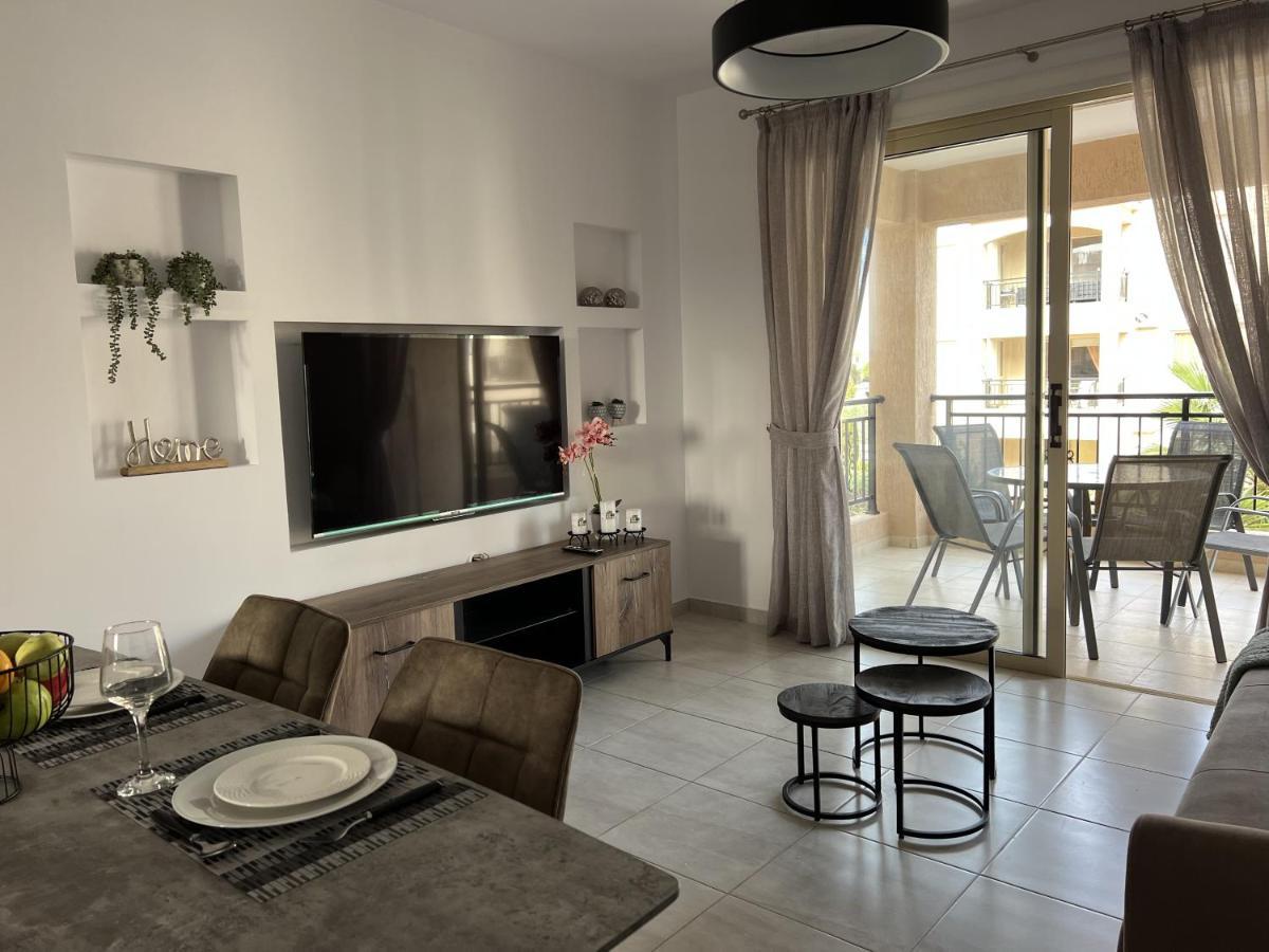 شقة Royal-Seacrest Paphos-Center Vip المظهر الخارجي الصورة